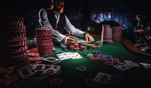 Setting up the perfect poker night atmosphere